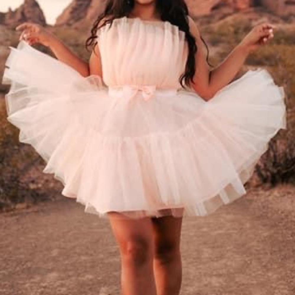 Strapless pink tulle mini dress